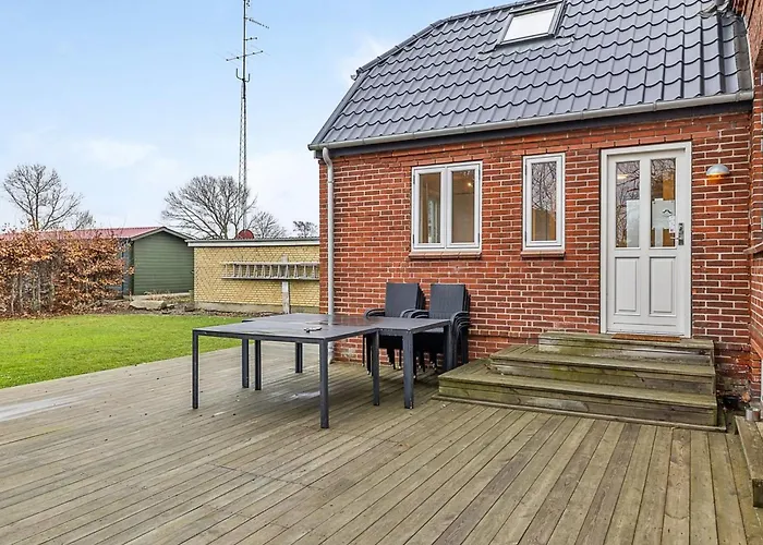 Hanni - 600m From The Sea By Interhome *